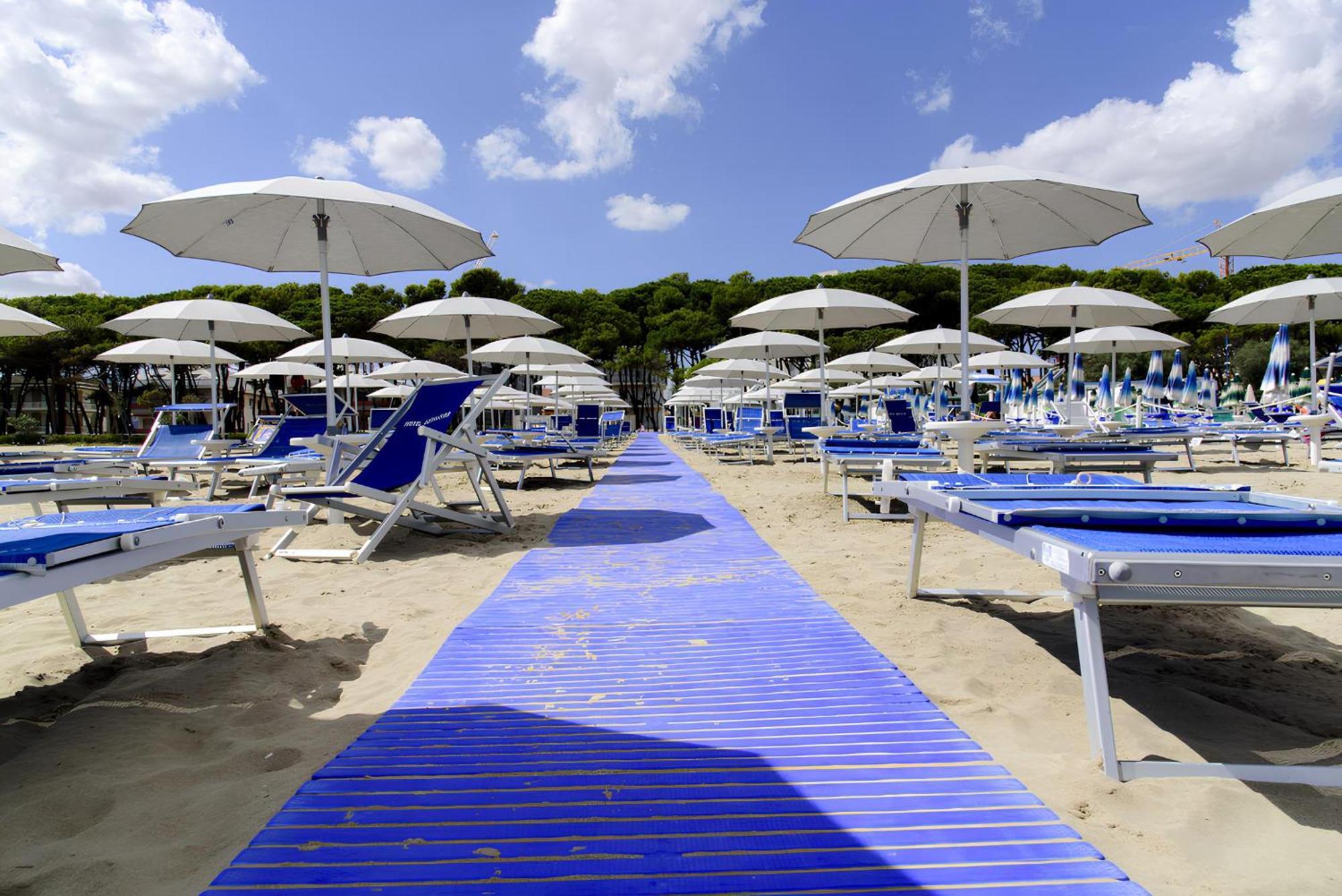 B&B Linae - Residence Alba Adriatica Εξωτερικό φωτογραφία